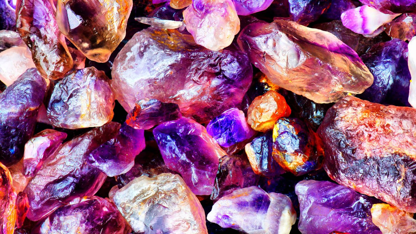 Resultado de imagen de minerales azul violáceo